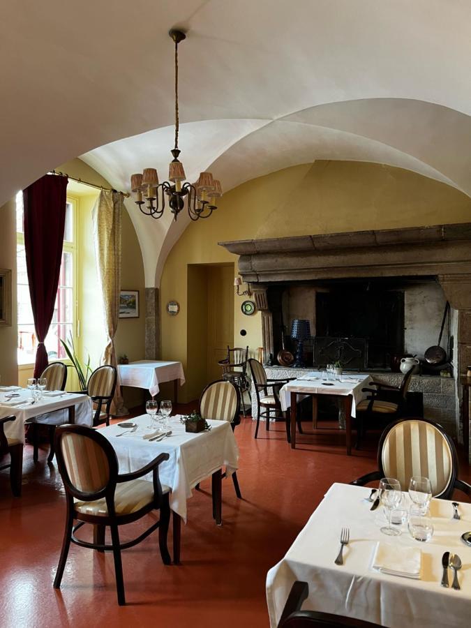 Hotel Restaurant Chez Gervais Quingey Exterior foto